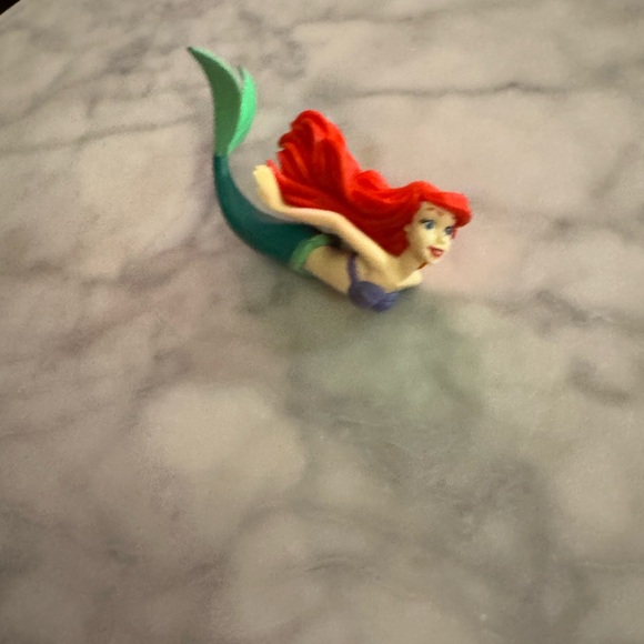 The Little Mermaid Figurines collectibles - all shown - Picture 8 of 10